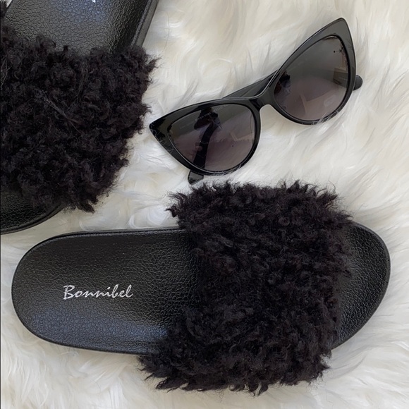 Black Fur Slide Mule Sandal Slippers⭐️New in Box⭐️ - Picture 2 of 9